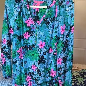 Lilly Pulitzer Blue Graphic Long Sleeve Blouse